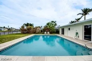 $440,000 | 913 Southeast 43rd Terrace, Cape Coral, FL 33904