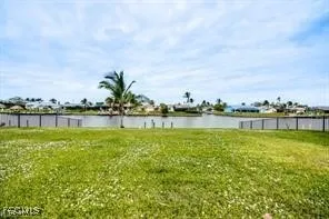 $440,000 | 913 Southeast 43rd Terrace, Cape Coral, FL 33904