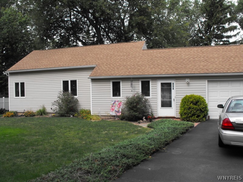 934 Creek Rd Extension Lewiston, NY 14092 - Photo 1 of 1 Gallery Image 1