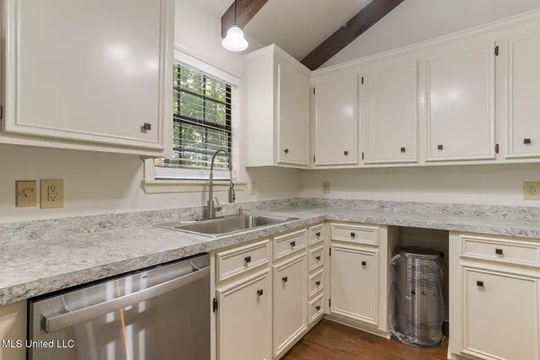 $335,000 | 121 Kenbridge Lane, Madison, MS 39110