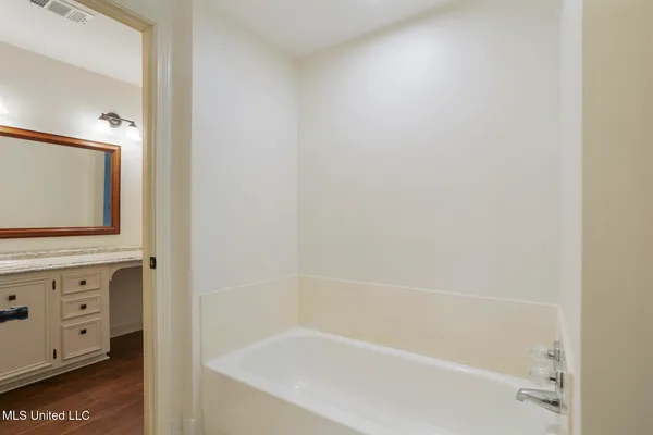 $335,000 | 121 Kenbridge Lane, Madison, MS 39110