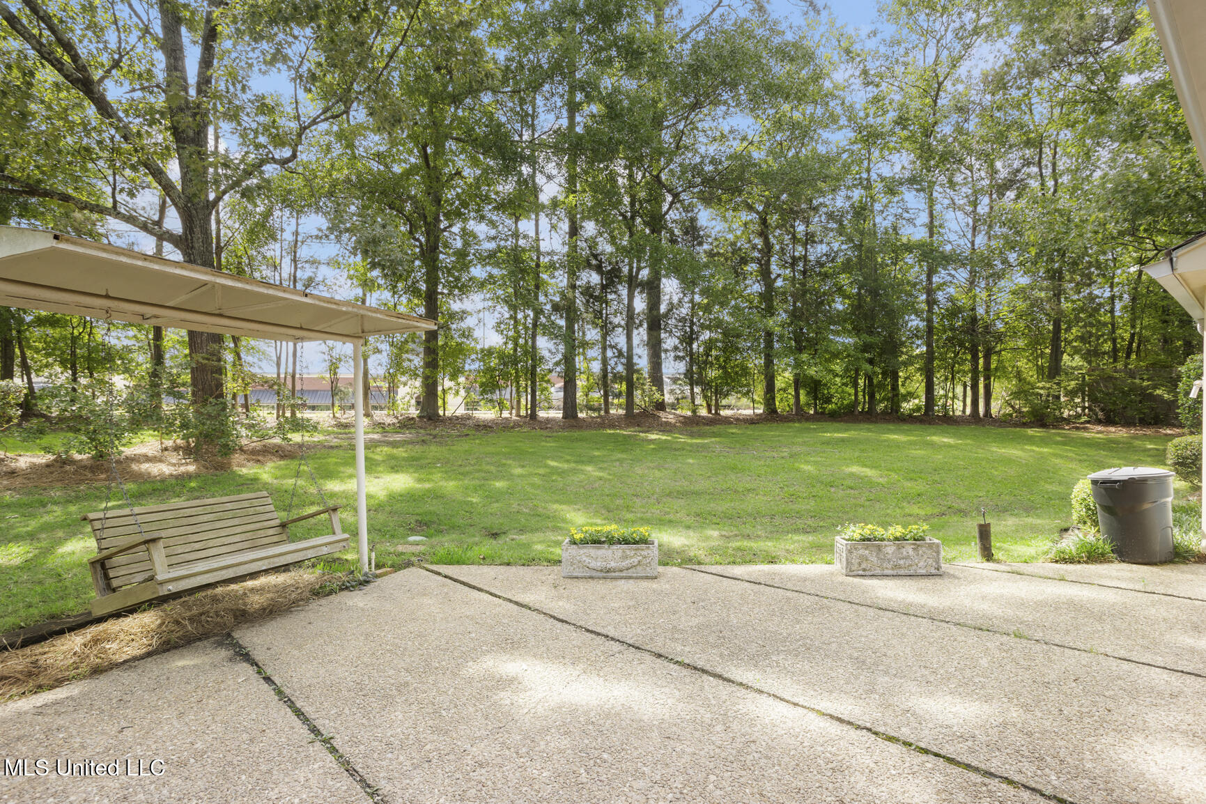 121 Kenbridge Lane Madison, MS 39110 - Photo 3 of 34 121 Kenbridge Ln-3