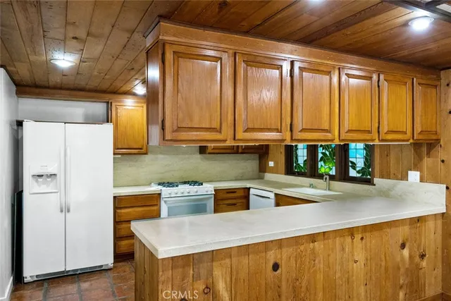 $2,750,000 | 1411 15th Street, Manhattan Beach, CA 90266