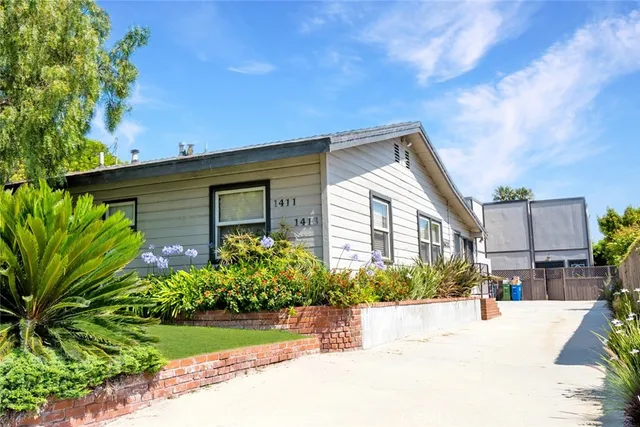 $2,750,000 | 1411 15th Street, Manhattan Beach, CA 90266