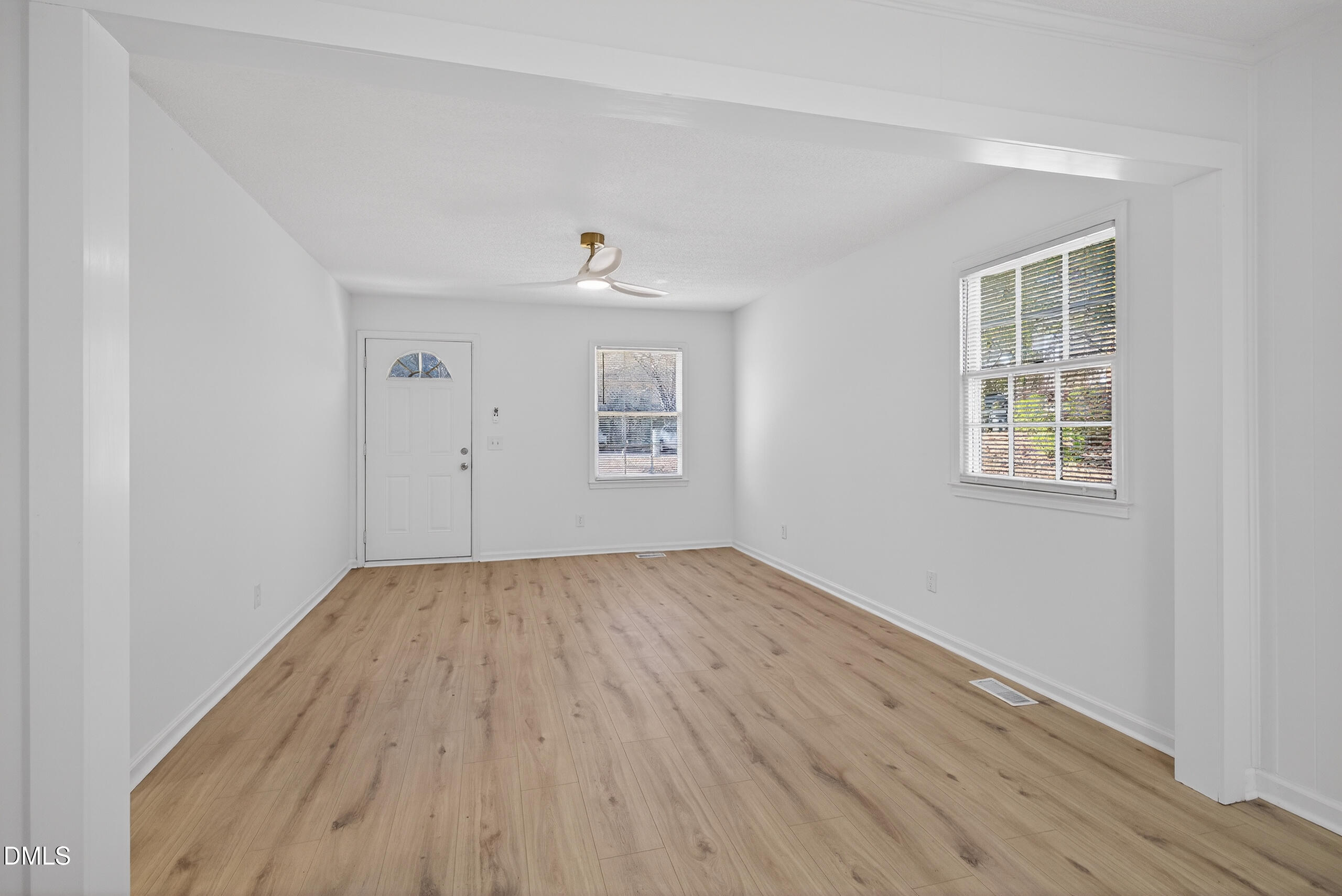 804 Plentywood Court Raleigh, NC 27615 - Photo 20 of 40 Scene-25