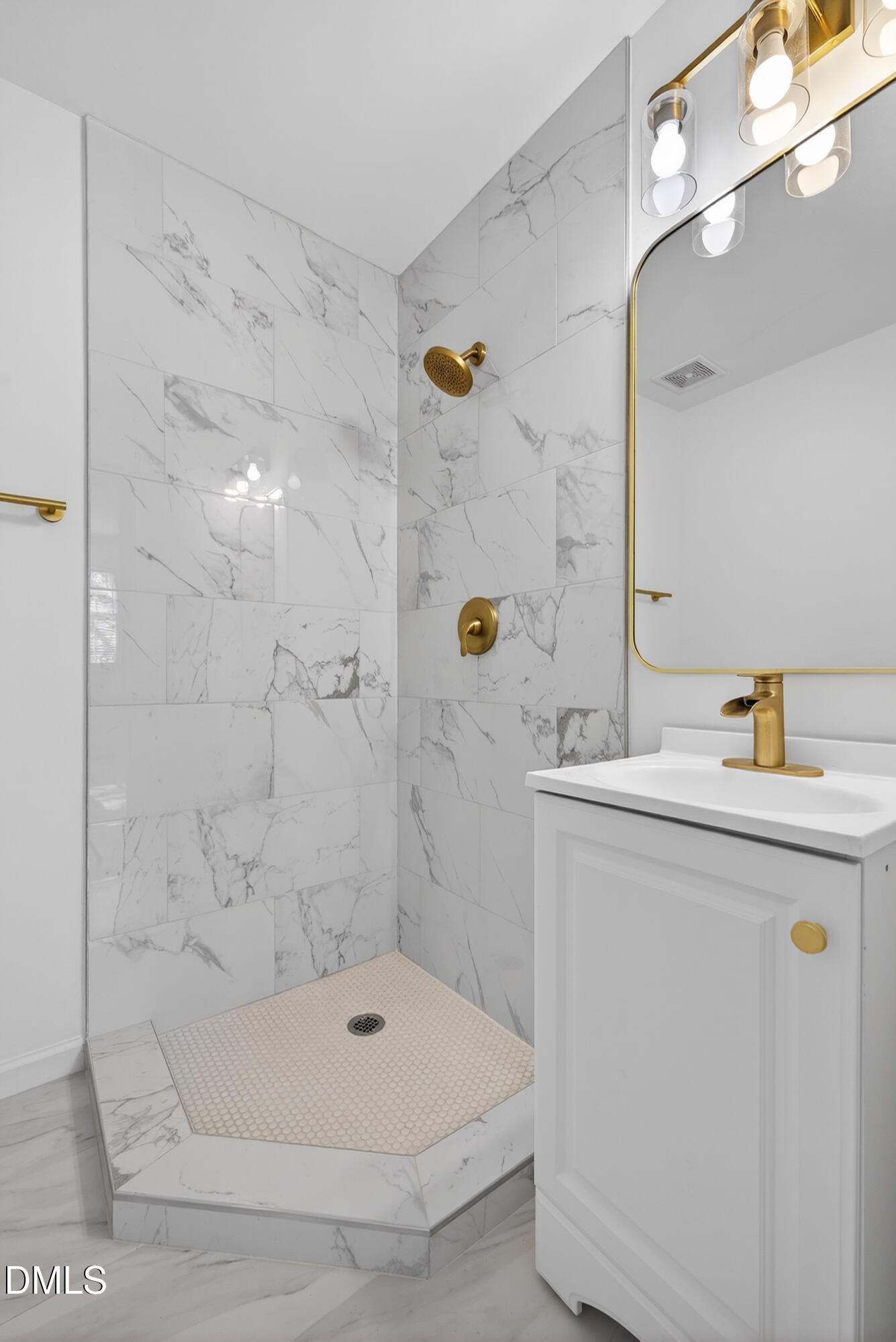 804 Plentywood Court Raleigh, NC 27615 - Photo 27 of 40 Scene-32