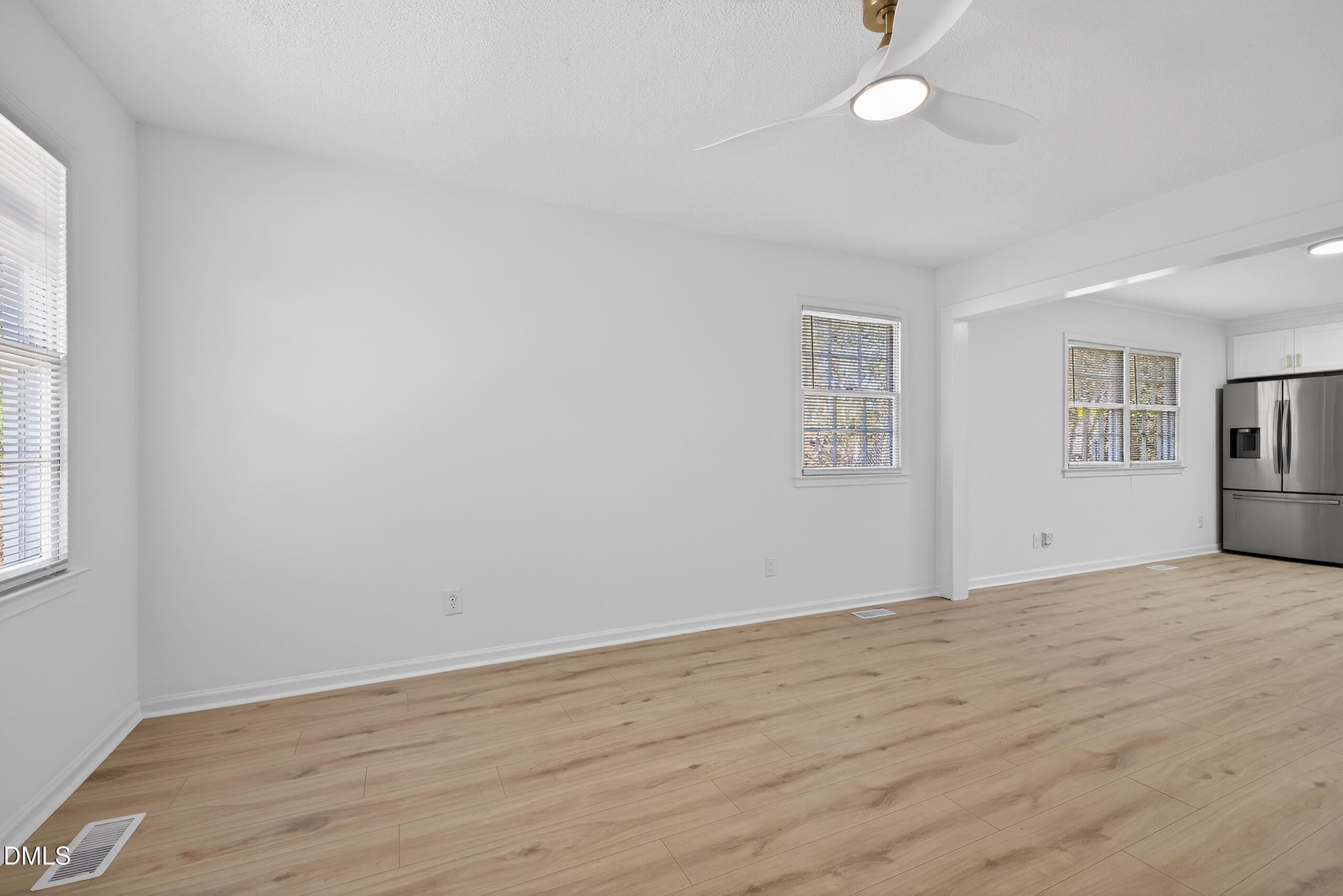 804 Plentywood Court Raleigh, NC 27615 - Photo 4 of 40 Scene-5