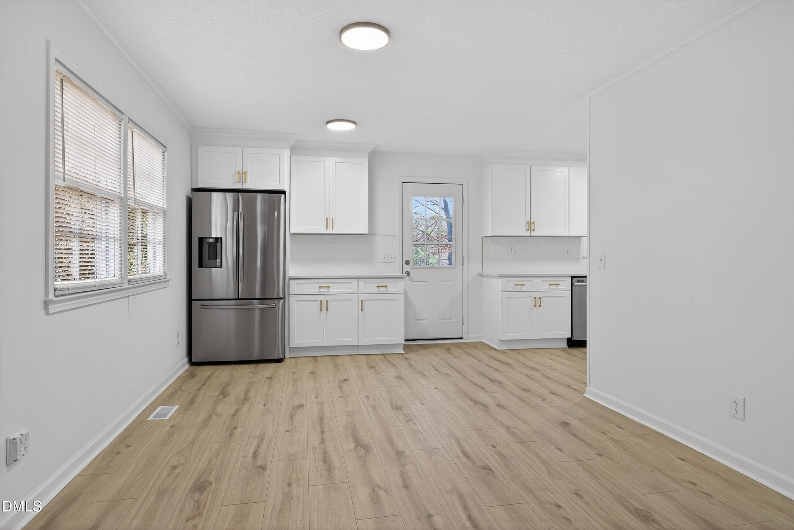 804 Plentywood Court Raleigh, NC 27615 - Photo 9 of 40 Scene-11