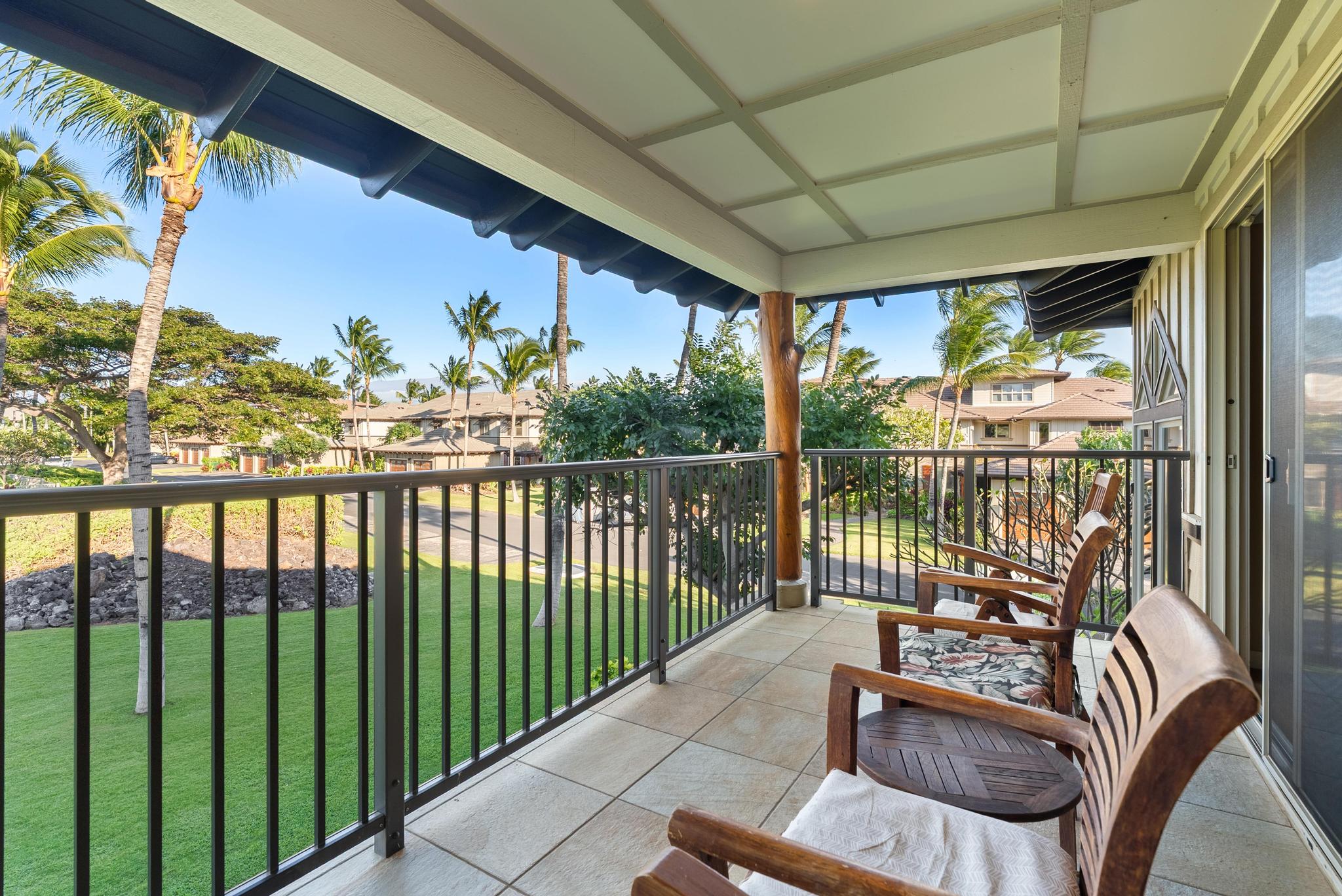 68-1122 Na Ala Hele Road, Unit Q4 Kamuela, HI 96743 - Photo 23 of 30 a view of a balcony with furniture