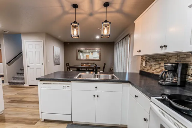 $249,000 | 1156 42nd Avenue West, Unit A, West Fargo, ND 58078