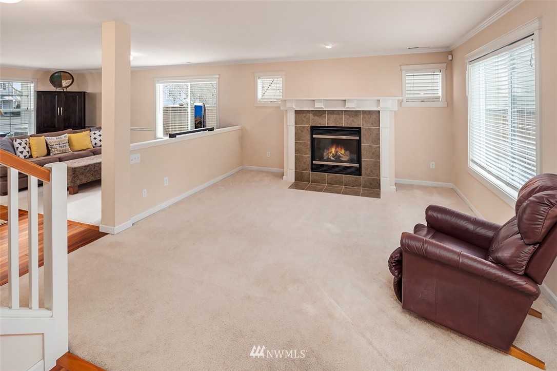 15420 35th Drive Southeast Bothell, WA 98012 - Photo 4 of 16 Gallery Image 4