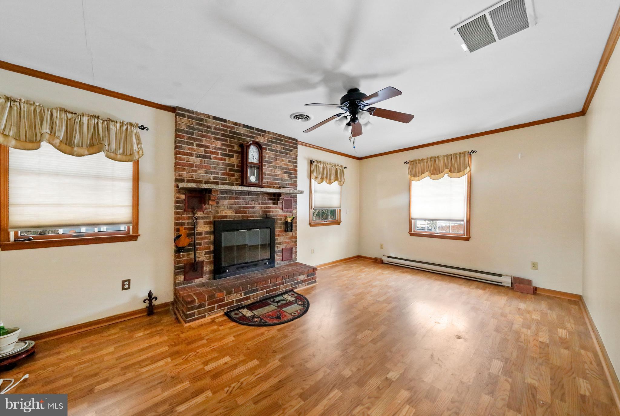 359 Creek Road Delran, NJ 08075 - Photo 7 of 31