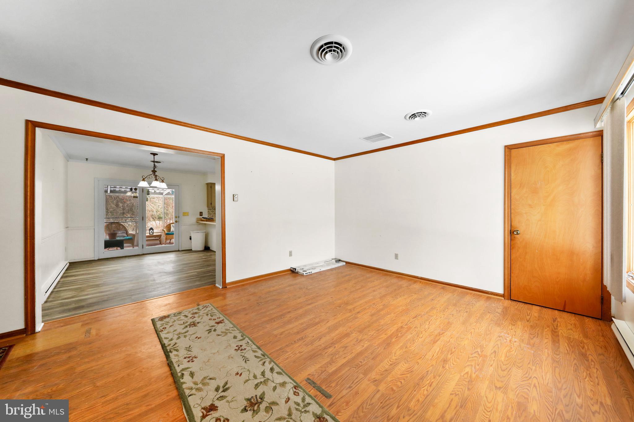 359 Creek Road Delran, NJ 08075 - Photo 8 of 31