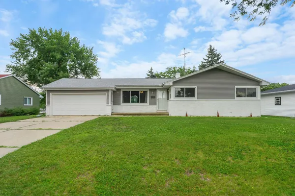 $299,000 | 944 Hillside Drive, Jefferson, WI 53549