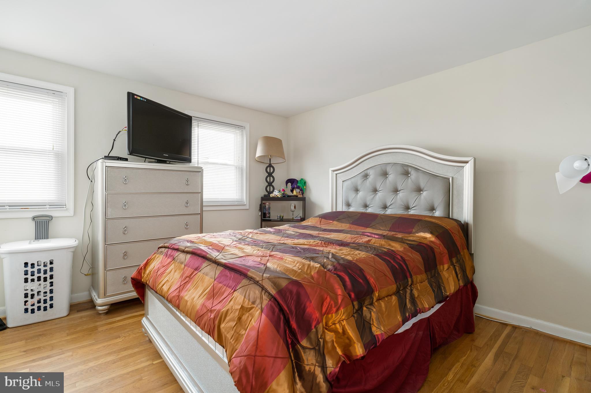 640 Charraway Road Baltimore, MD 21229 - Photo 12 of 21 Unwind in Your Master Bedroom