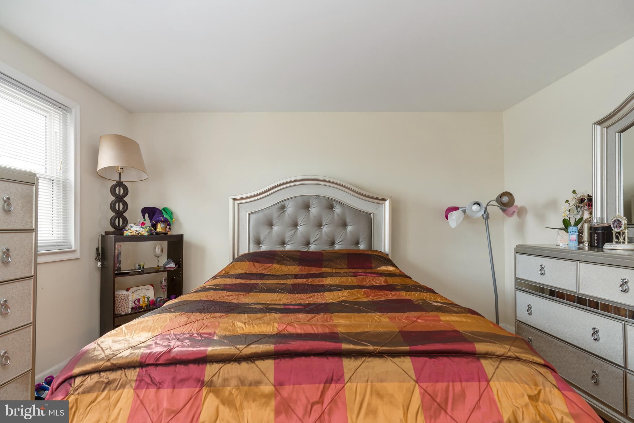 640 Charraway Road Baltimore, MD 21229 - Photo 13 of 21 Enjoy Comfort in Your Master Bedroom!
