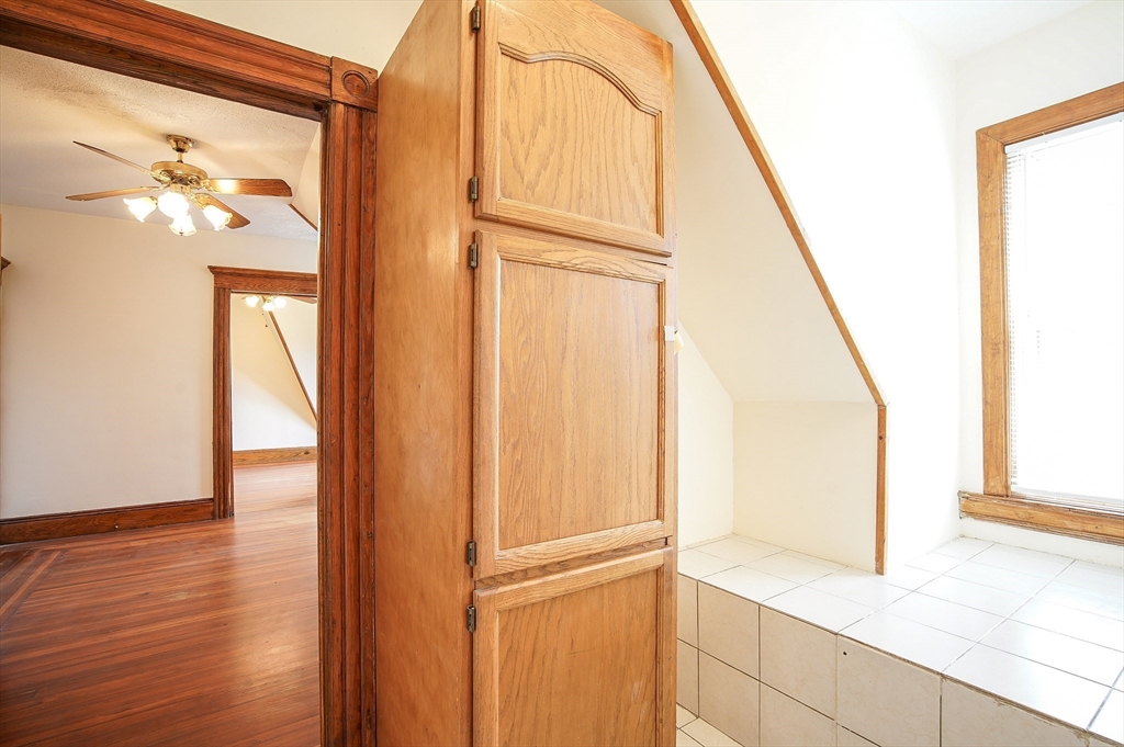 72-74 Crystal Avenue, Unit 3 Springfield, MA 01108 - Photo 7 of 19