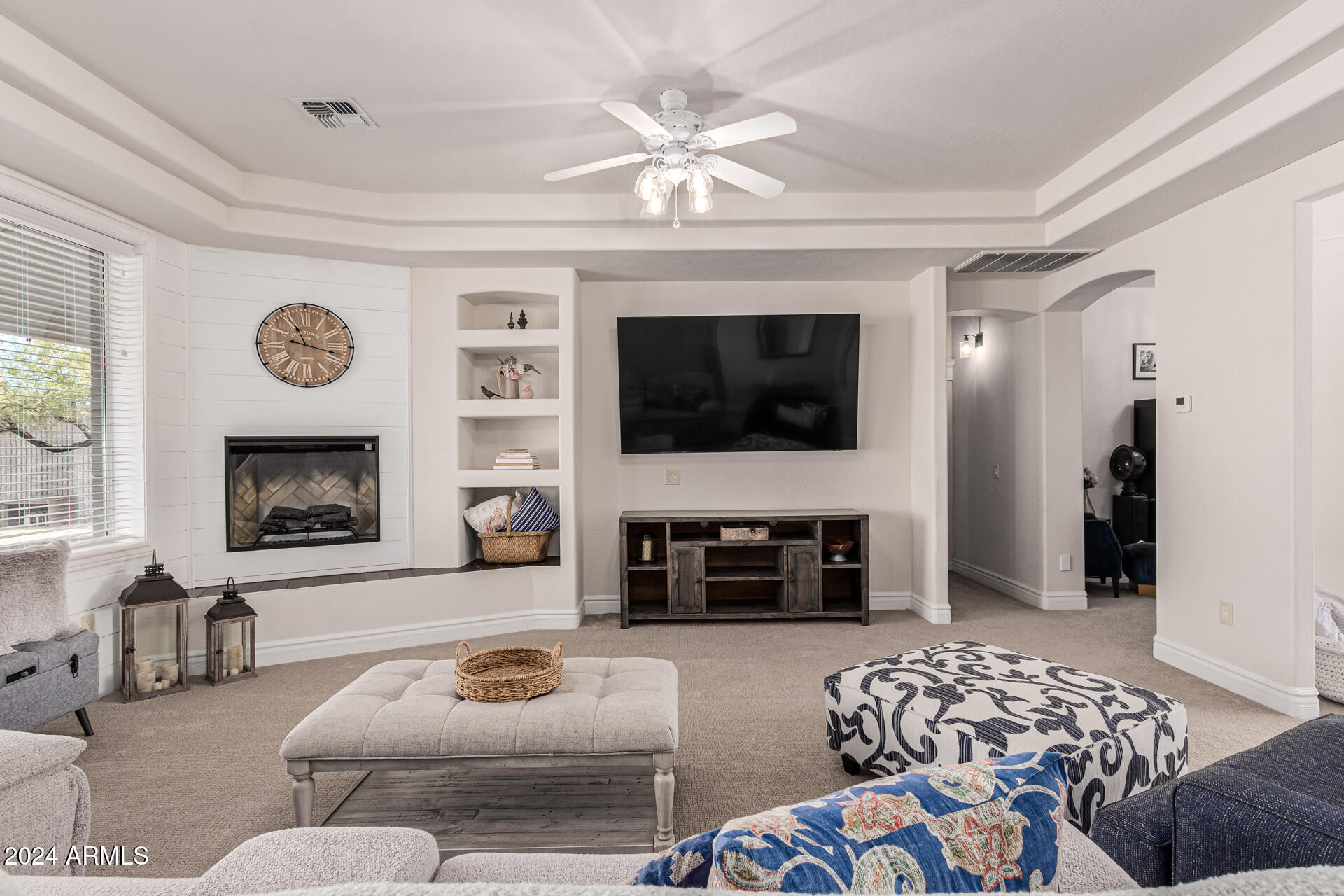 8052 East McDowell Road Mesa, AZ 85207 - Photo 9 of 38 Family Room
