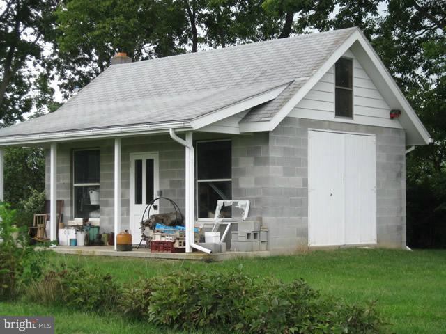 22019 Grove Road Hagerstown, MD 21742 - Photo 16 of 20 Exterior (General)