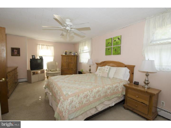 211 Strathmore Road Havertown, PA 19083 - Photo 12 of 24