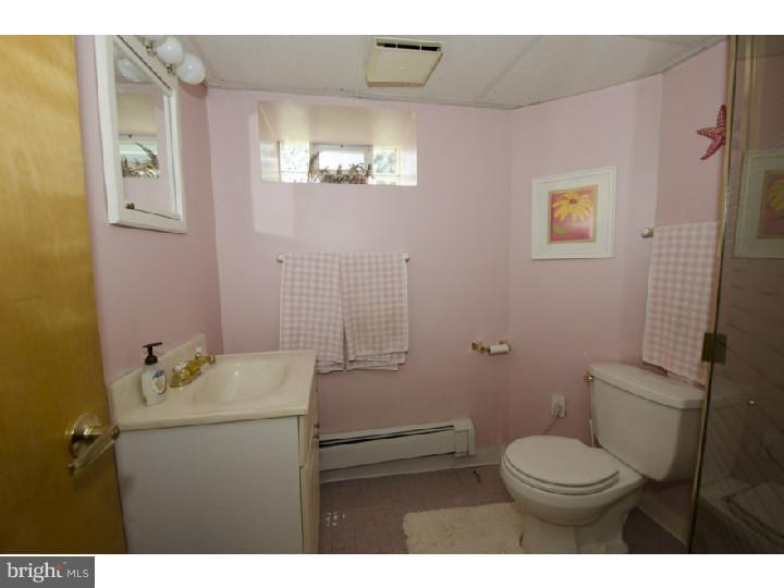 211 Strathmore Road Havertown, PA 19083 - Photo 21 of 24