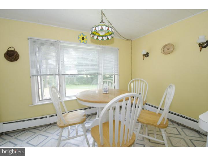 211 Strathmore Road Havertown, PA 19083 - Photo 10 of 24