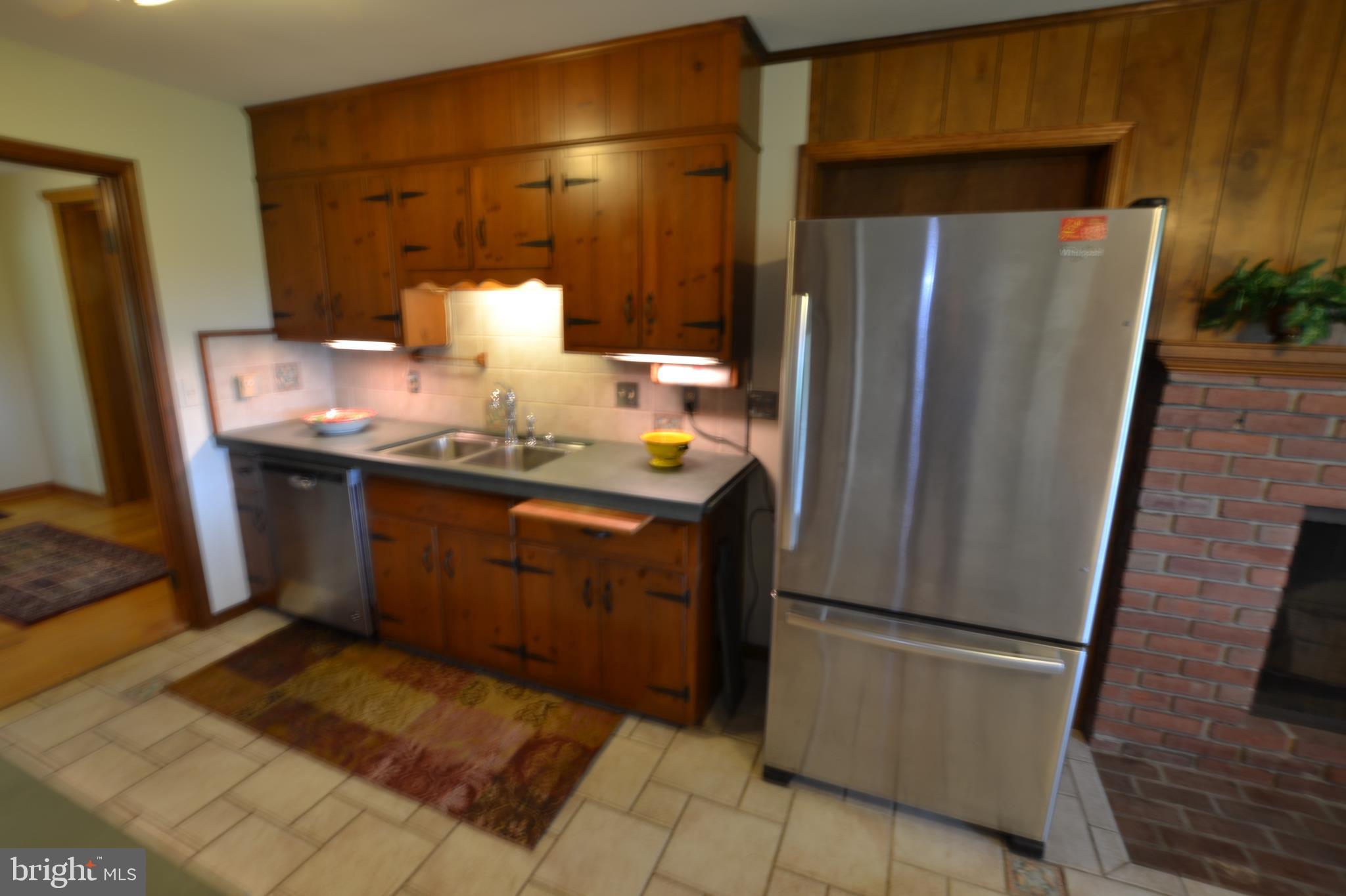 24403 Hipsley Mill Road Gaithersburg, MD 20882 - Photo 23 of 43 Kitchen