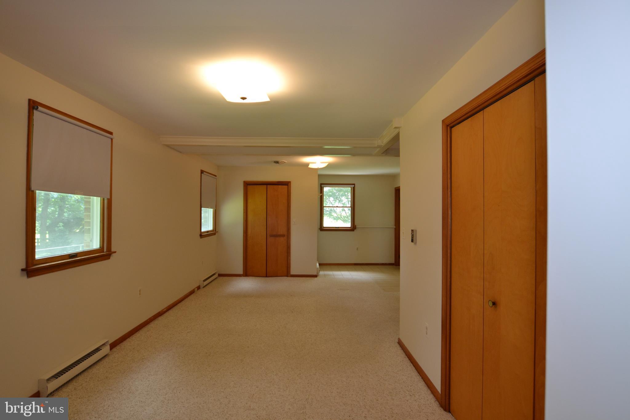 24403 Hipsley Mill Road Gaithersburg, MD 20882 - Photo 25 of 43 Extra Large Master Bedroom
