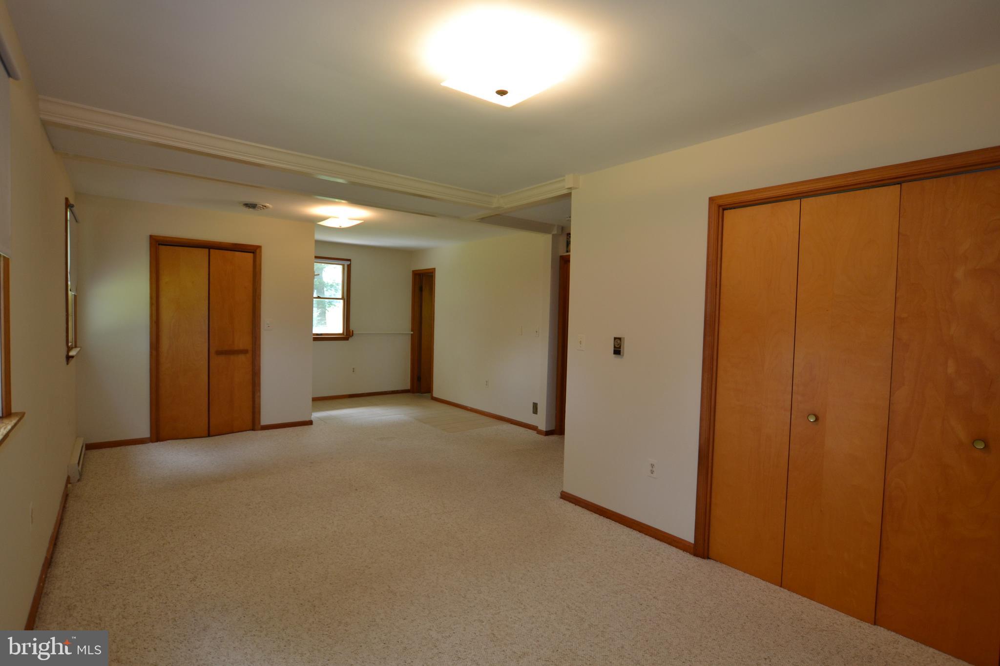 24403 Hipsley Mill Road Gaithersburg, MD 20882 - Photo 26 of 43 Extra Large Master Bedroom with Full Bath