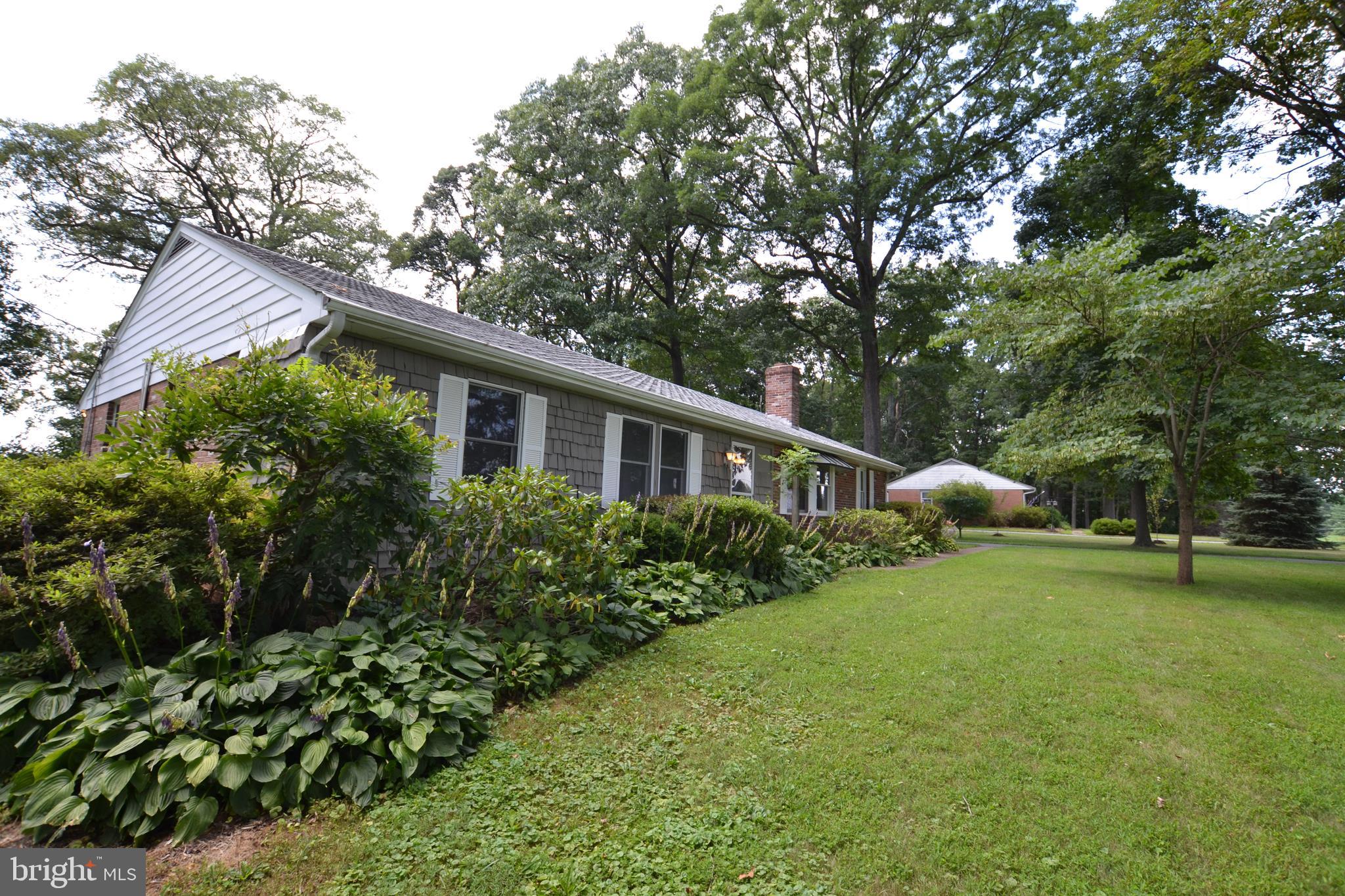24403 Hipsley Mill Road Gaithersburg, MD 20882 - Photo 4 of 43 Exterior