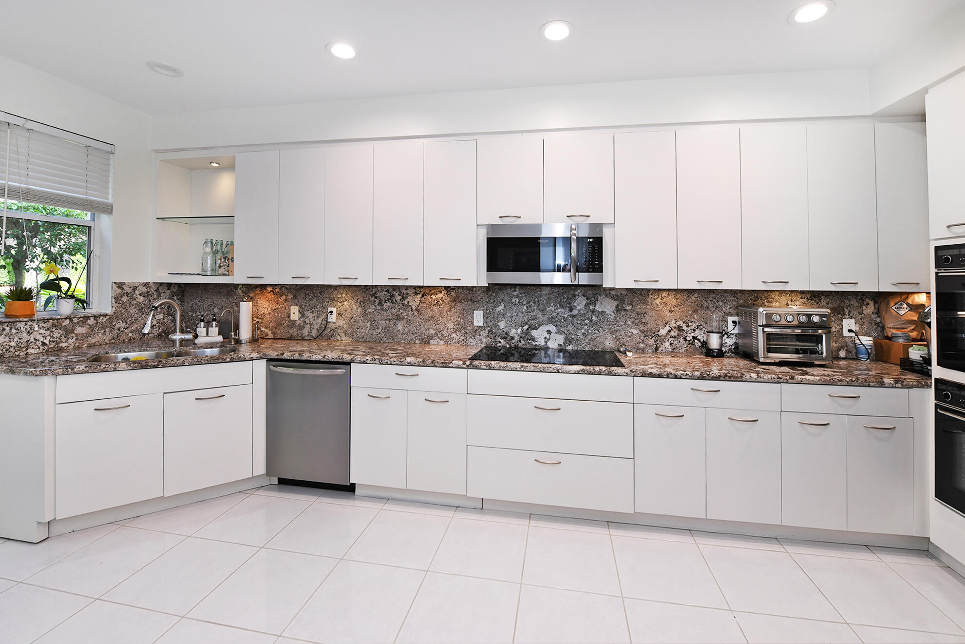 2621 Northwest 53rd Drive Boca Raton, FL 33496 - Photo 10 of 43 Light and Bright Designer Kitchen