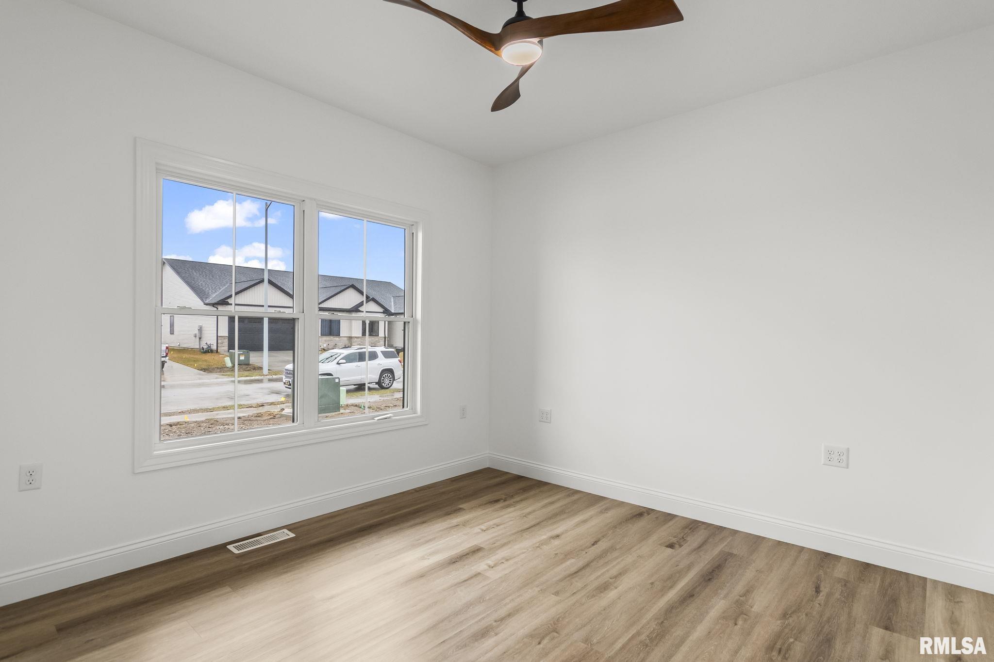5221 Verdant Lane Springfield, IL 62711 - Photo 23 of 34