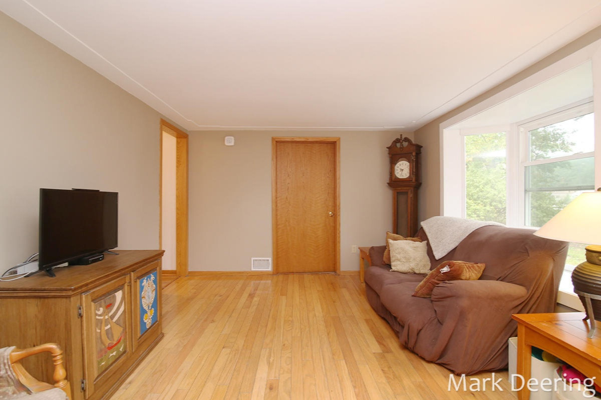 1402 Bauer Road Jenison, MI 49428 - Photo 9 of 20 IMG_6692