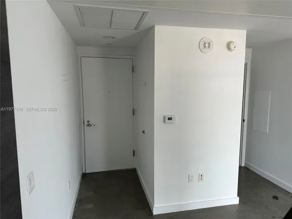 $2,500 | 151 Southeast 1st Street, Unit 1410, Miami, FL 33131