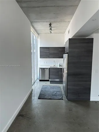 $2,500 | 151 Southeast 1st Street, Unit 1410, Miami, FL 33131