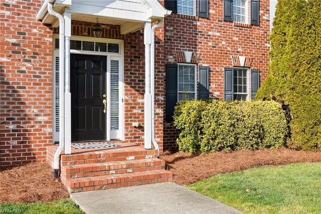 $535,000 | 1007 Castle Pines Court, Clemmons, NC 27012