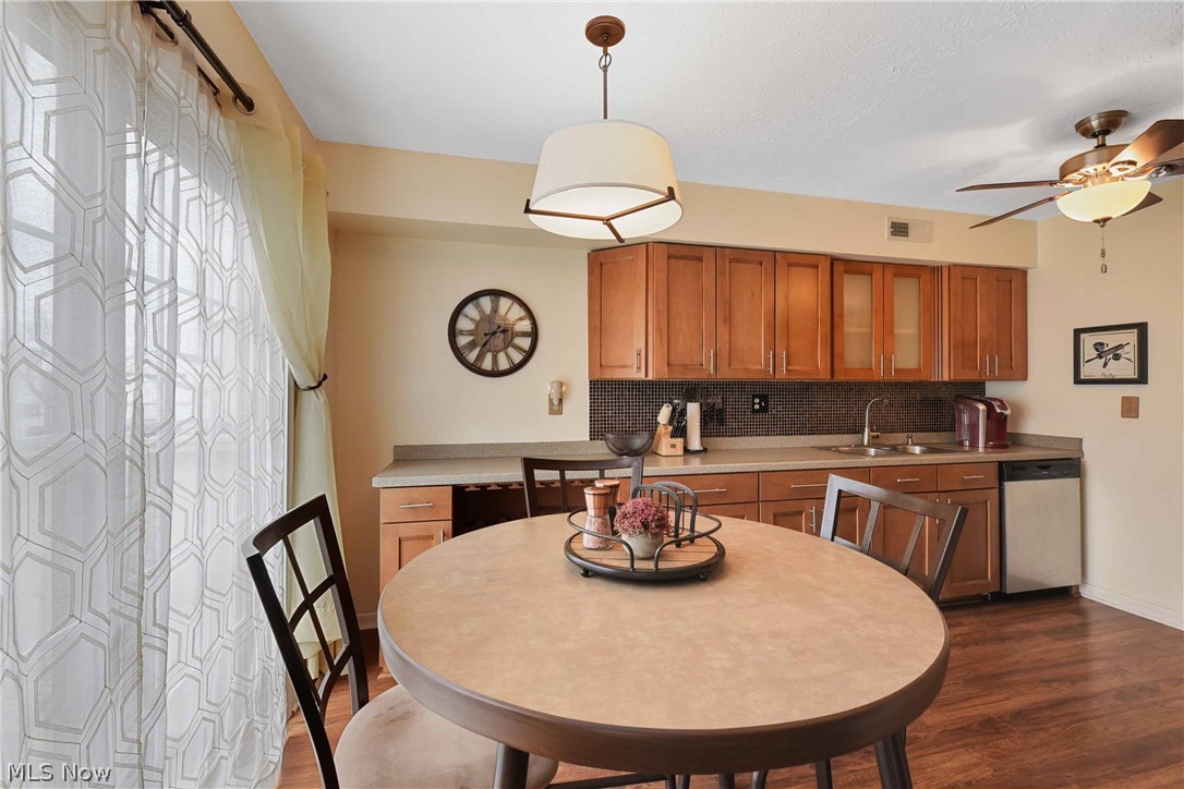 17426 Sheldon Road Brook Park, OH 44142 - Photo 13 of 35 Gallery Image 13
