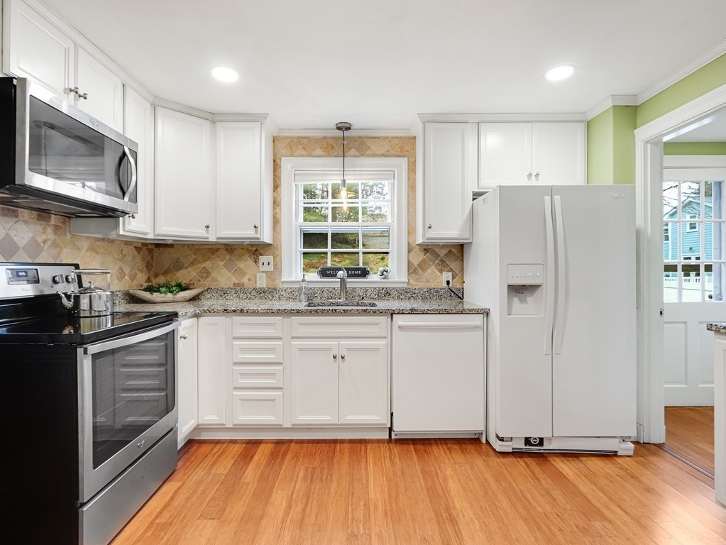 108 Plymouth Road Needham, MA 02492 - Photo 11 of 31 Gallery Image 11