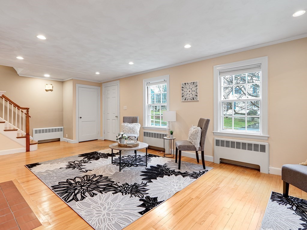 108 Plymouth Road Needham, MA 02492 - Photo 6 of 31 Gallery Image 6