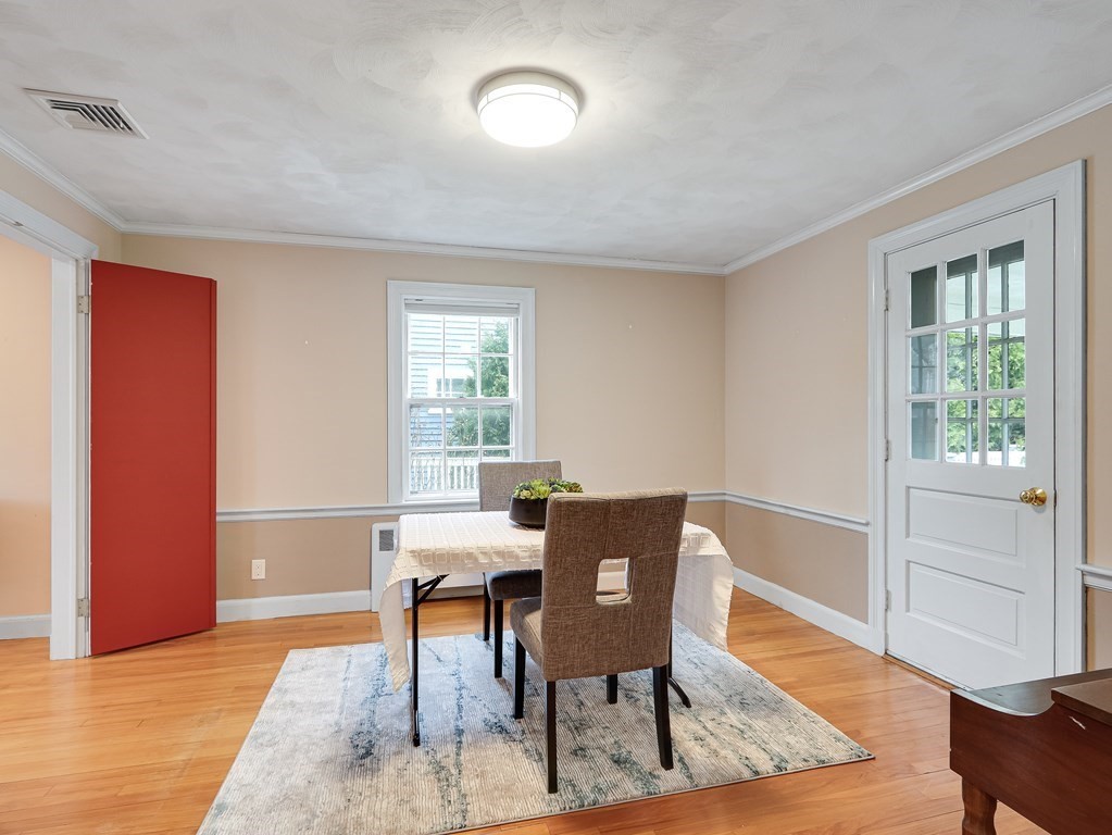 108 Plymouth Road Needham, MA 02492 - Photo 7 of 31 Gallery Image 7