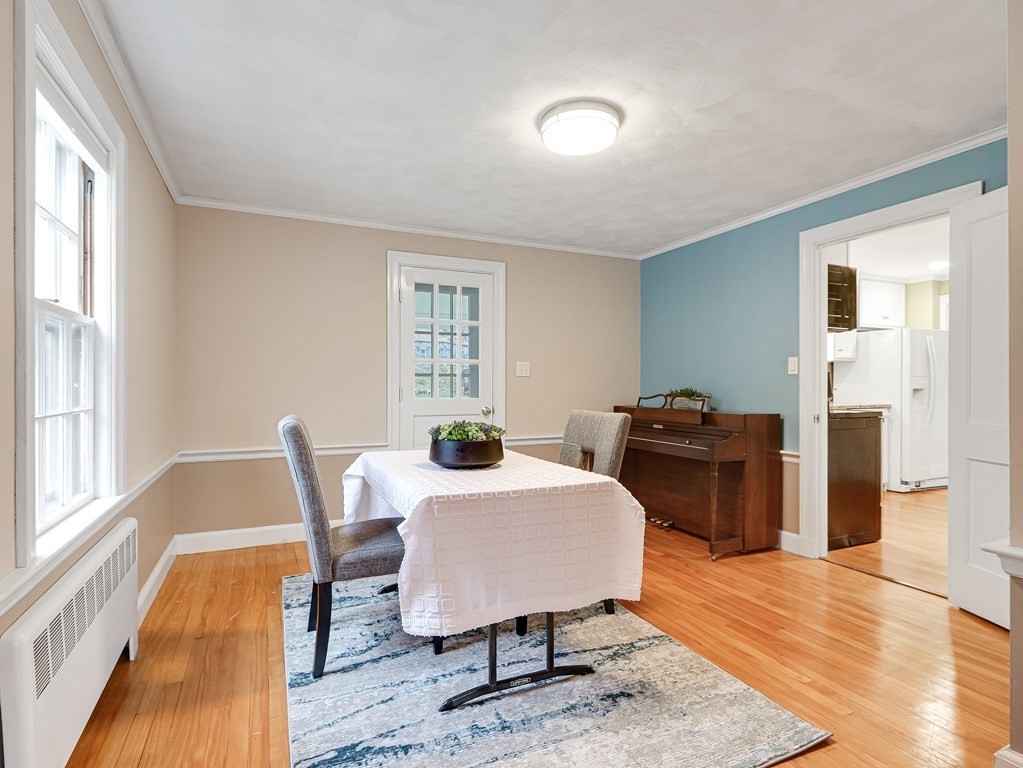 108 Plymouth Road Needham, MA 02492 - Photo 8 of 31 Gallery Image 8