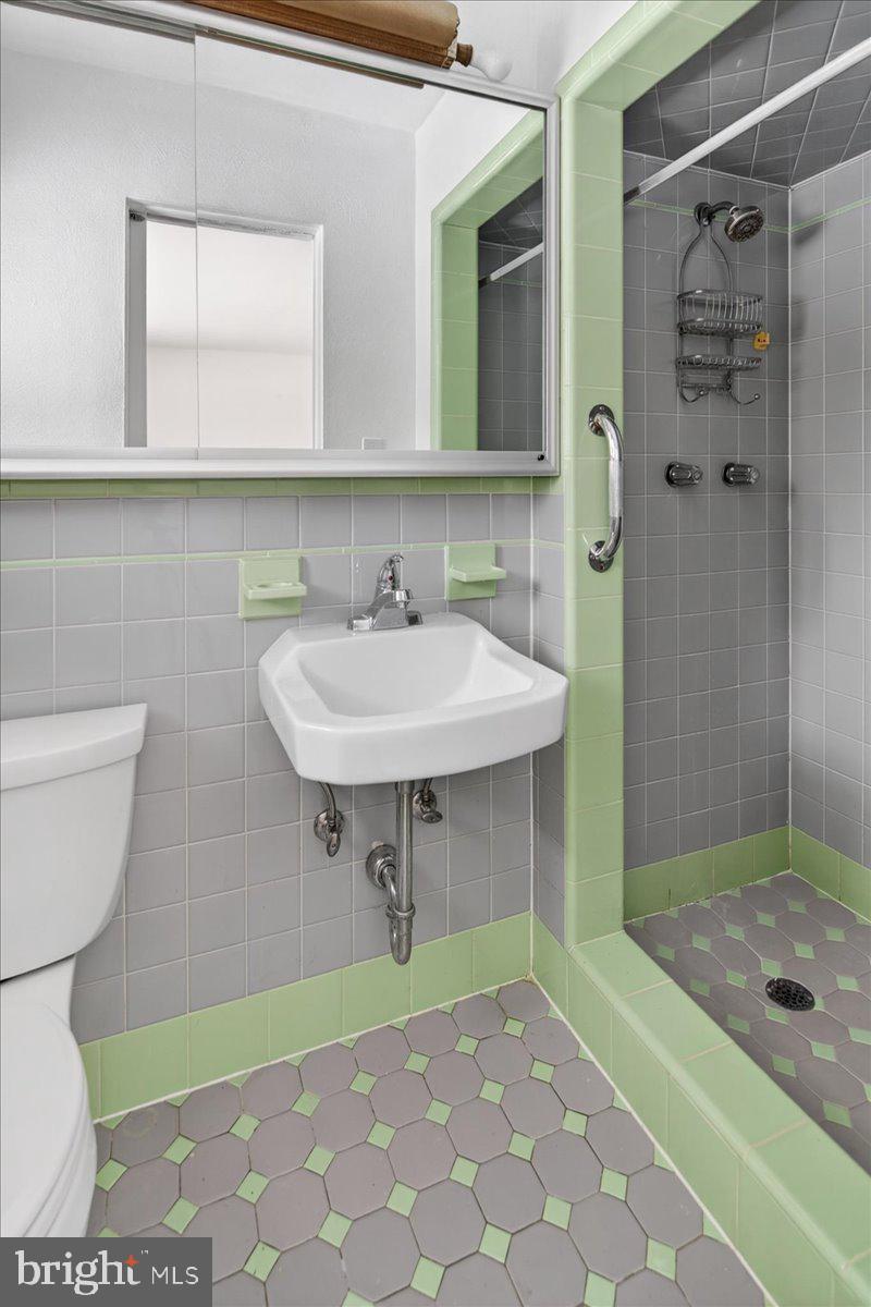 2627 Pennington Road Pennington, NJ 08534 - Photo 17 of 45