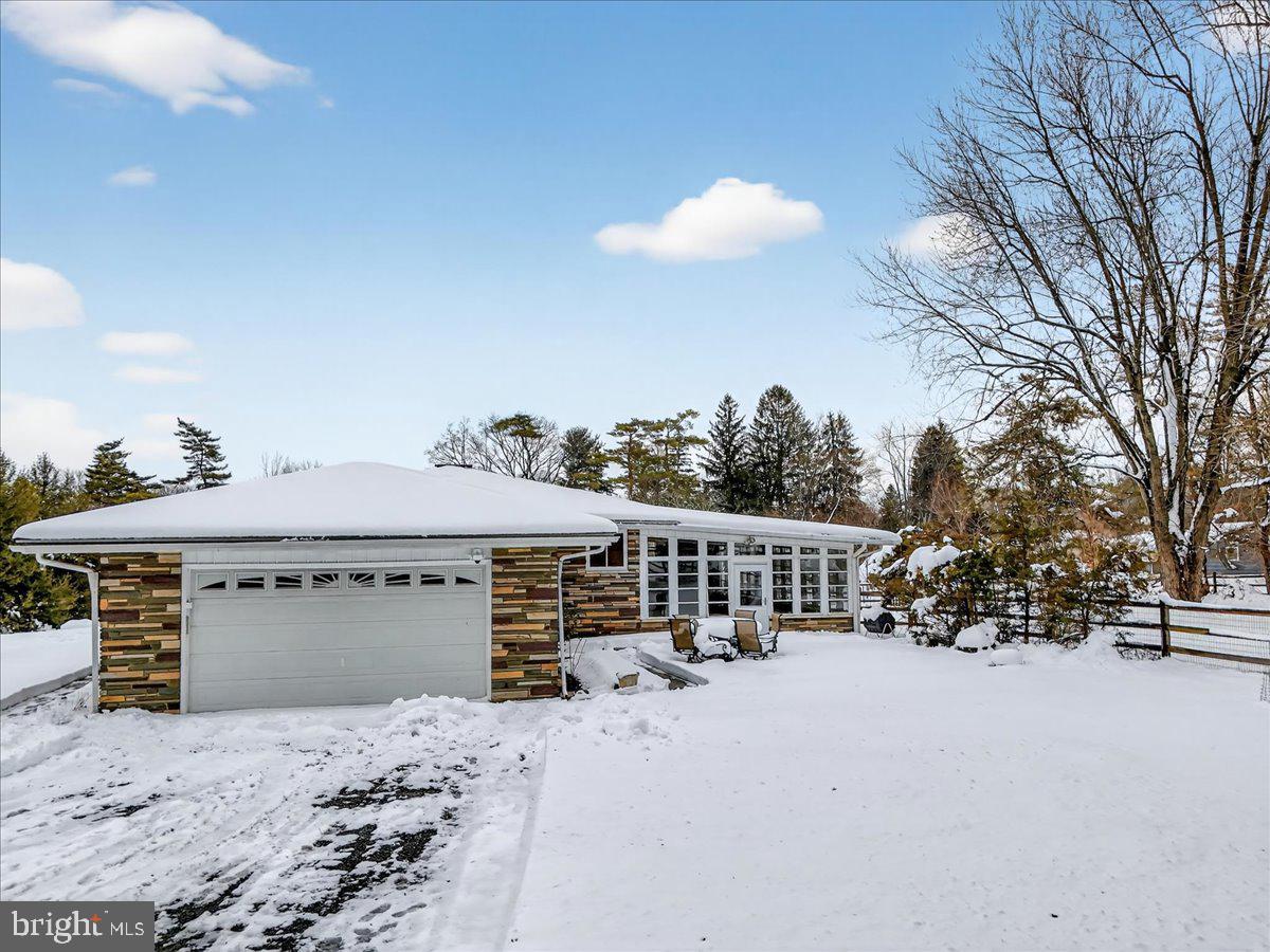 2627 Pennington Road Pennington, NJ 08534 - Photo 3 of 45