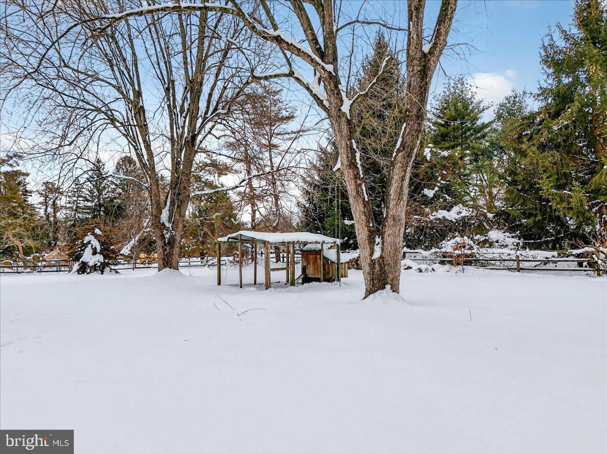 2627 Pennington Road Pennington, NJ 08534 - Photo 35 of 45