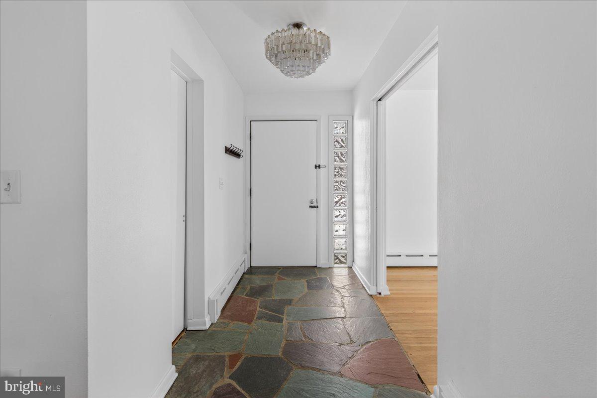 2627 Pennington Road Pennington, NJ 08534 - Photo 5 of 45