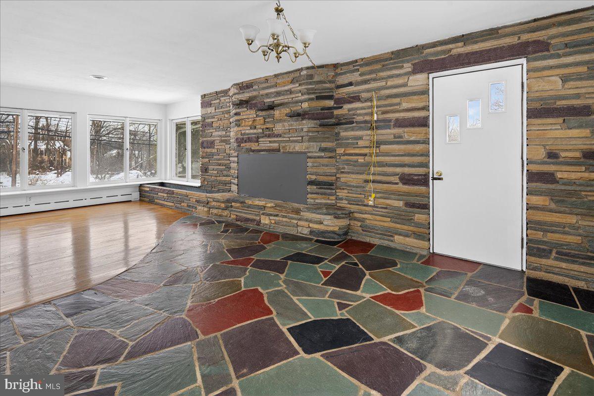 2627 Pennington Road Pennington, NJ 08534 - Photo 10 of 45