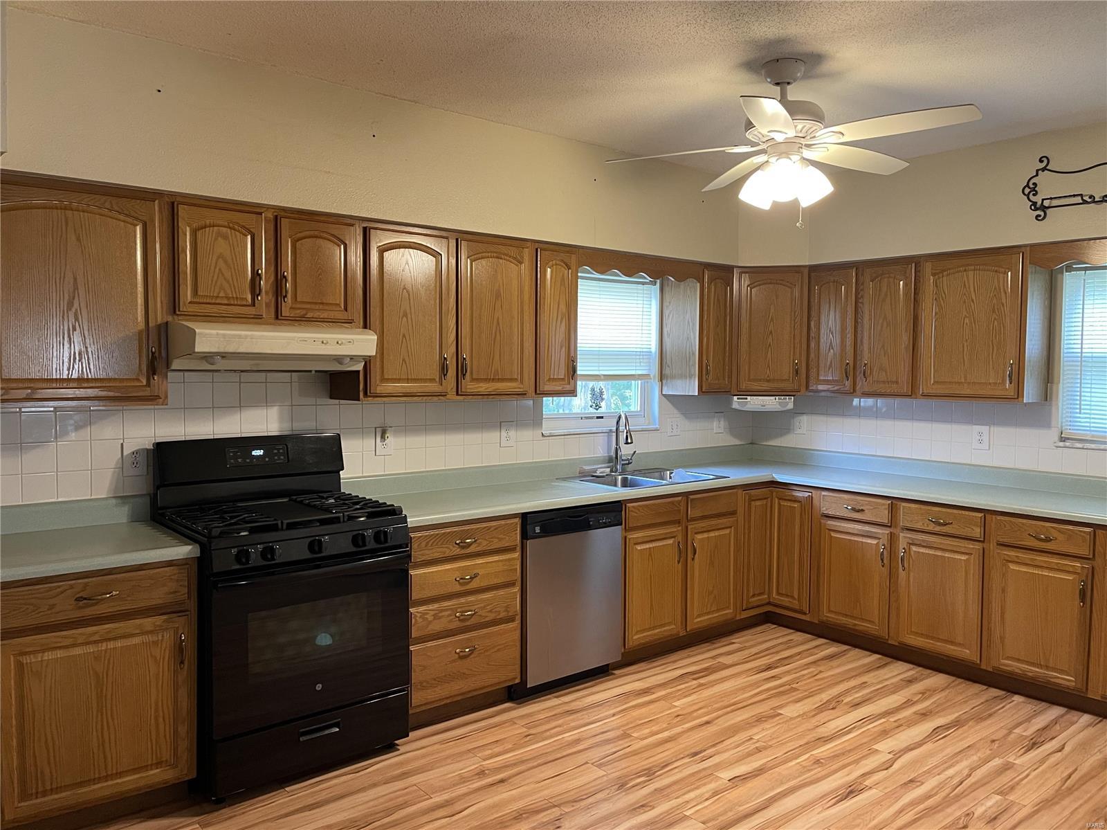 7685 Lebanon Road Collinsville, IL 62234 - Photo 18 of 28