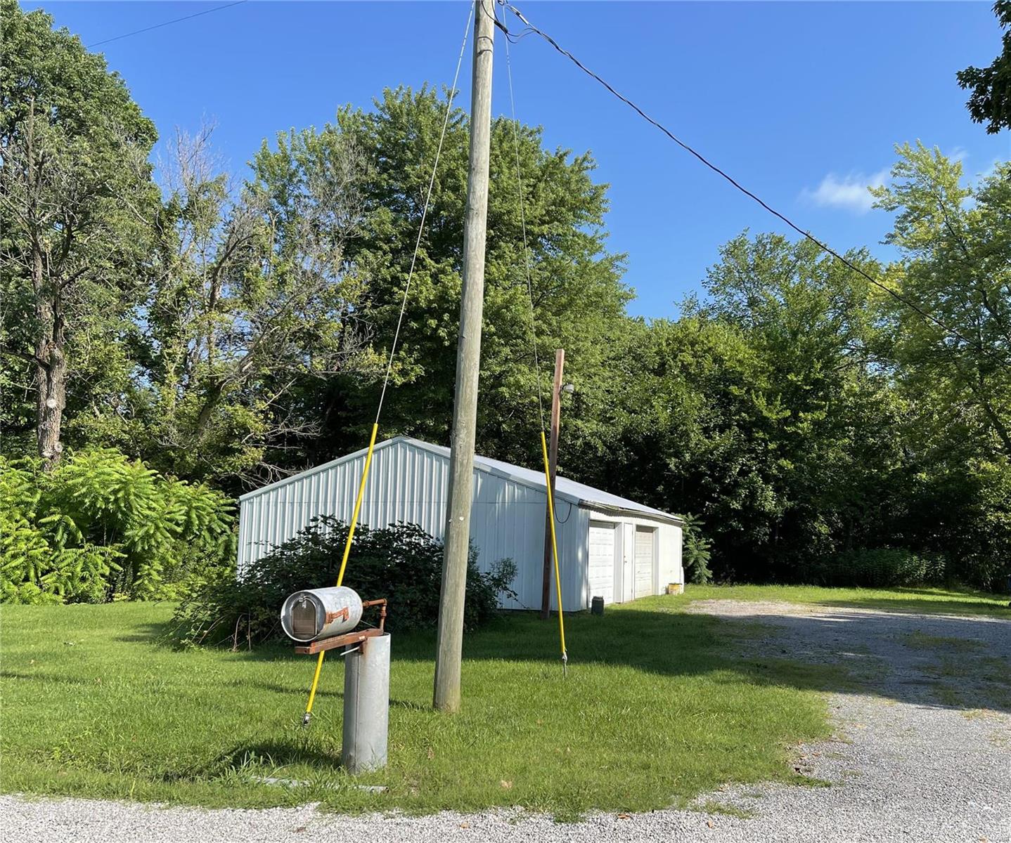 7685 Lebanon Road Collinsville, IL 62234 - Photo 9 of 28