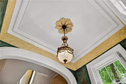 $3,775,000 | 203 West Charlton Street, Savannah, GA 31401