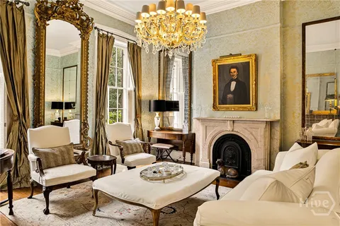 $3,775,000 | 203 West Charlton Street, Savannah, GA 31401